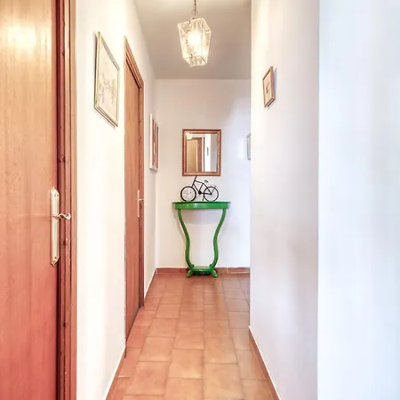 Centro Peatonal Roses-2 By Interhome *