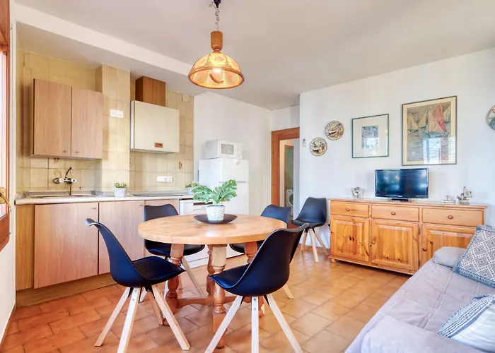 Centro Peatonal Roses-2 By Interhome *